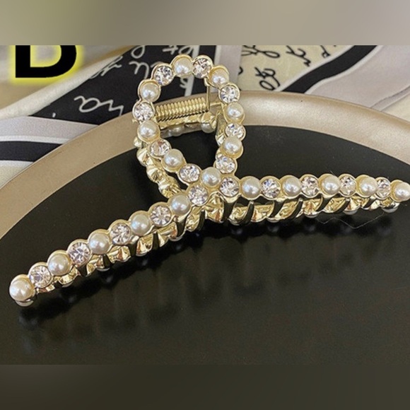 Super Elegant Embellished Hairpin to Enhance your Casual or Night Our Hair look main image 4